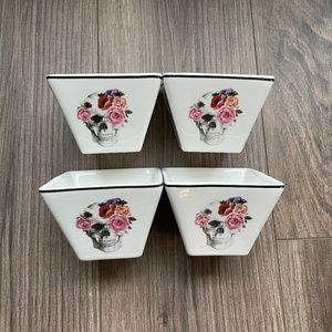 Floral Skulls by Ciroa Square Bowls